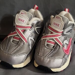 Nike Kids' Sneakers in Silver with Pink Details